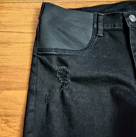 NWT Time and Tru Black Comfort Stretch Maternity Bermuda Shorts Large 12- 14 - Picture 2 of 14